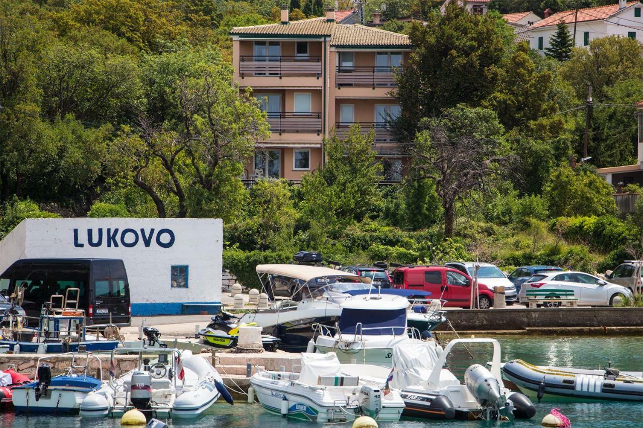 Lukovo Seafront Apartments Экстерьер фото
