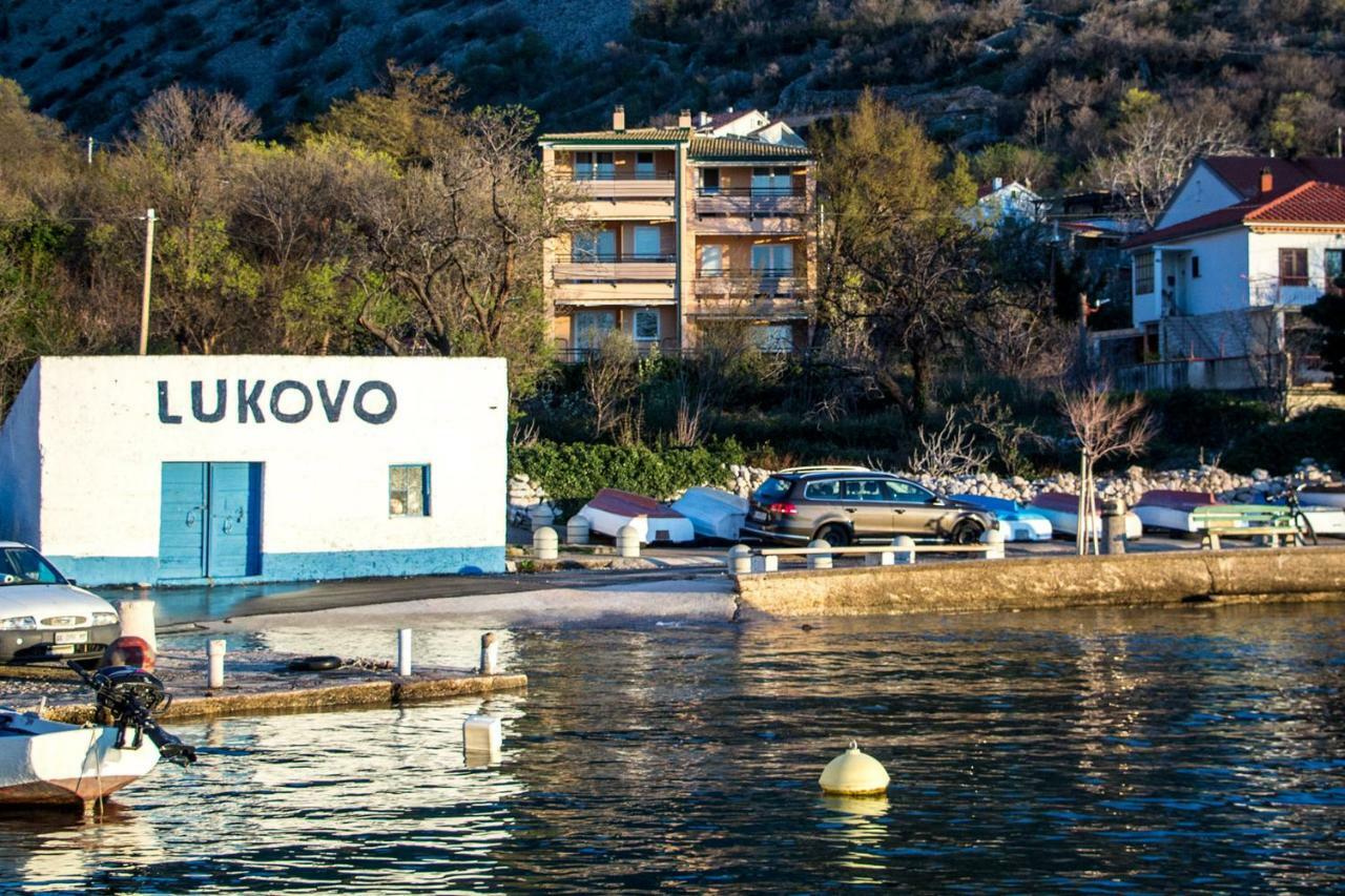 Lukovo Seafront Apartments Экстерьер фото